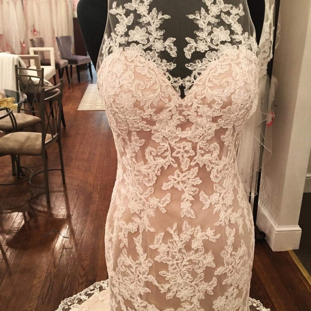Wedding dress